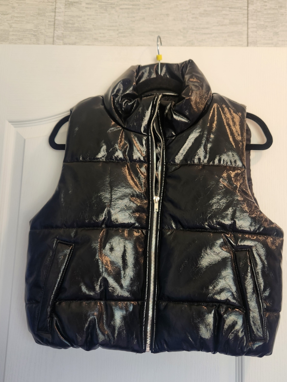 Ambiance Outerwear Glossy Black Quilted Puffer Vest with Silver Zipper M BNWT